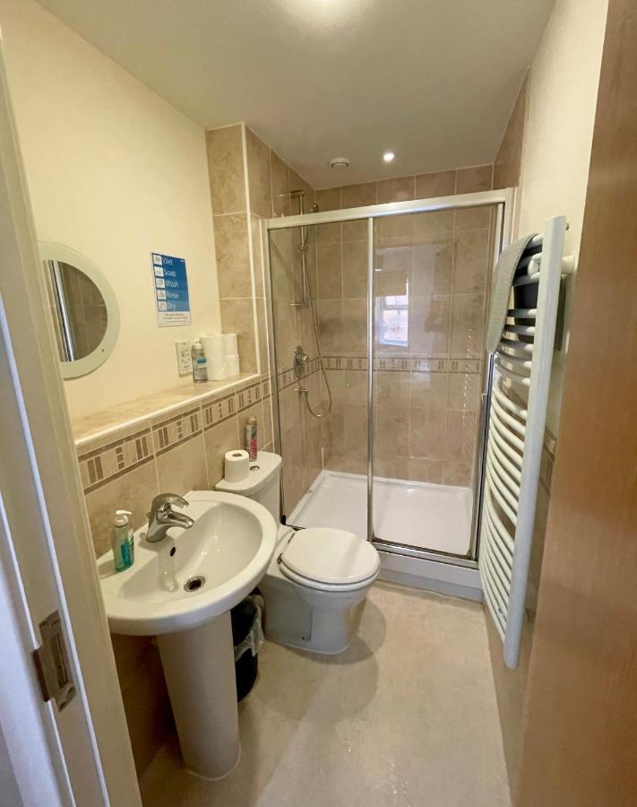 Entire Town Centre 2 Bedroom Apartment Very Close To Beach Bournemouth Luaran gambar