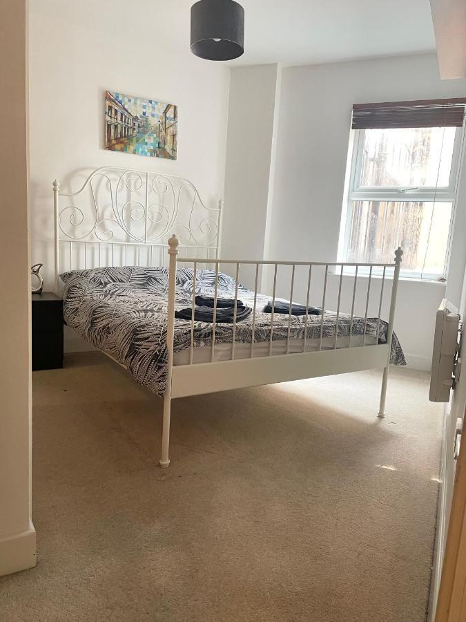 Entire Town Centre 2 Bedroom Apartment Very Close To Beach Bournemouth Luaran gambar